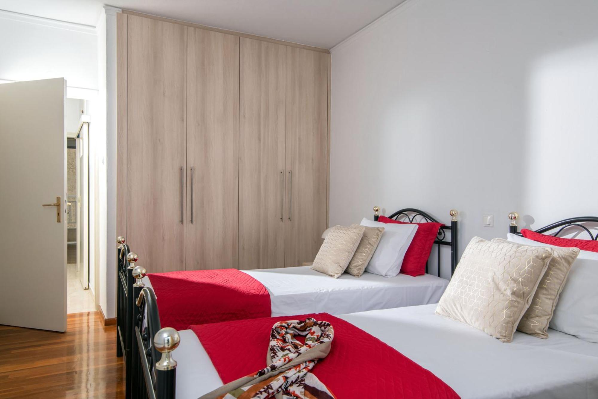 Central Double Bedroom Apartment 이라클리온 외부 사진